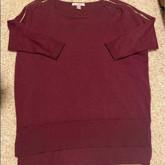 Sweater - Picture 2 of 2